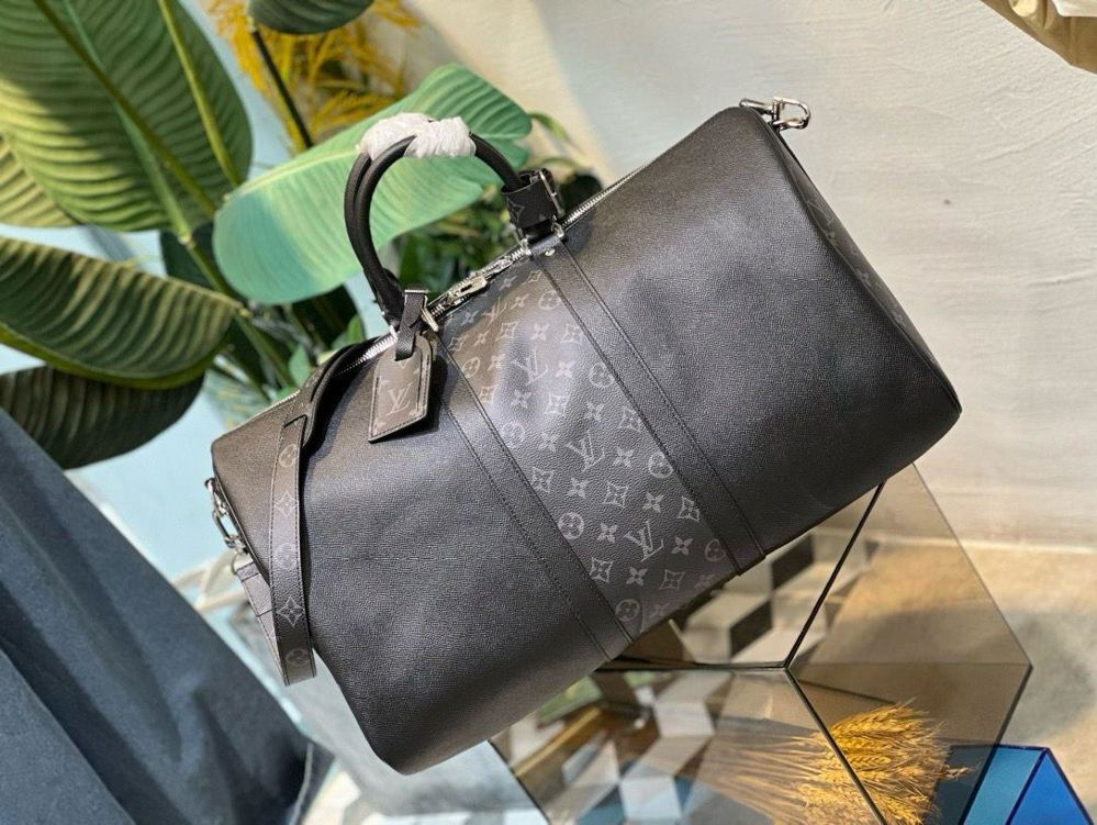 حقيبة سفر Keepall من Louis Vuitton_thumbnail_0