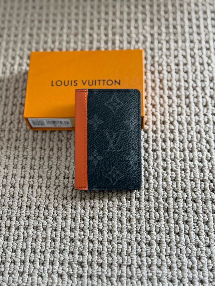 منظم بطاقات LV "بوكيت أورجنايزر" - إصدار الأناقة العصرية_thumbnail_2