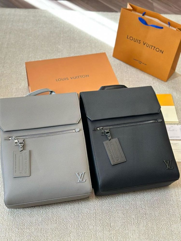 حقيبة "بلاك إيليت" من لويس فويتون (LV Black Elite Aerogram)_thumbnail_1